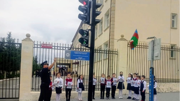 Şəki yol polisi maarifləndirici tədbir keçirib  - FOTO