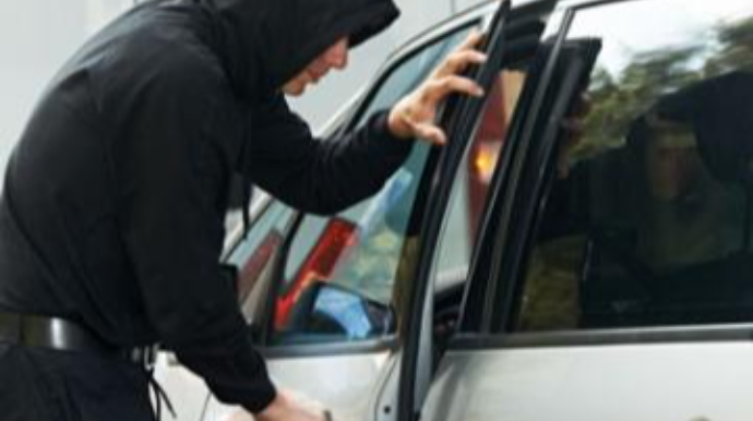 Mingəçevirdə “Ford” qaçırılıb