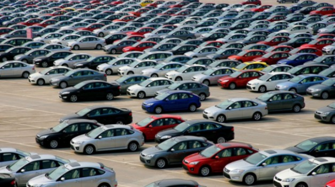 Xaricdən gətirilən maşınlara görə vergi artırılır; hibridlərə düzəşt olacaq - YENİ RÜSUMLAR