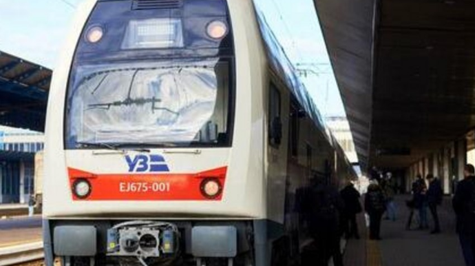 Ukrayna Kiyevdən Polşaya qatar buraxıb 