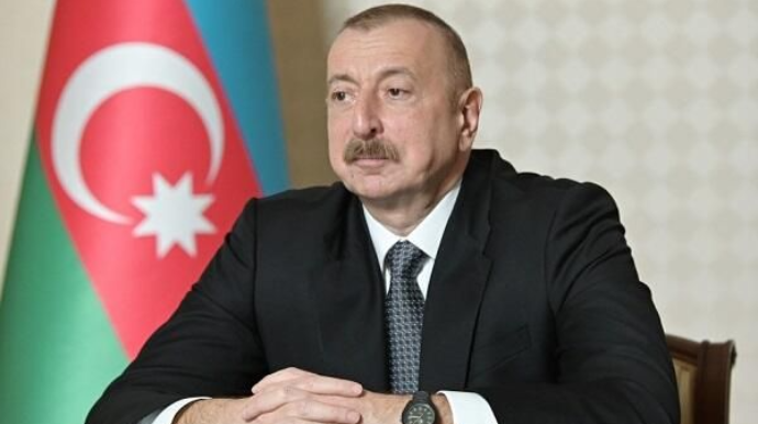 Prezident Bakıda avtomobil yollarının yenidən qurulması üçün 1,6 milyon manat ayırdı