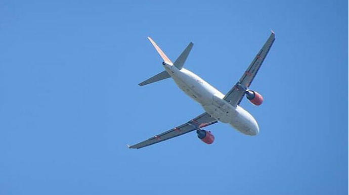 Yunanıstan beynəlxalq uçuşlara qoyulan qadağanı uzatdı