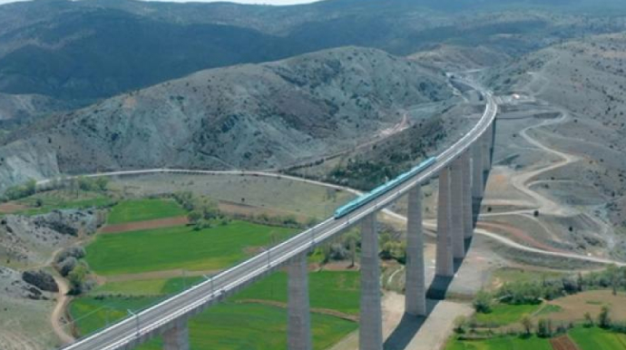 Türkiyə Qars-İğdır-Naxçıvan dəmir yolu layihəsinə 2,4 milyard avro cəlb edib 