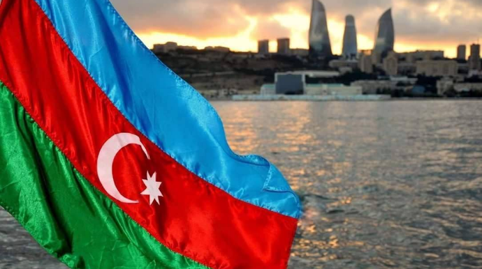 В Азербайджане отмечается День Государственного флага