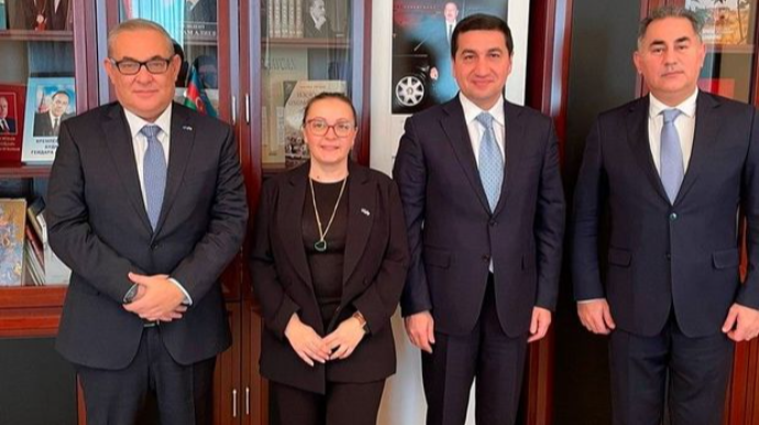 Hikmət Hacıyev BMT İnkişaf Proqramının Bakı ofisinin əməkdaşları ilə görüşüb   - FOTO