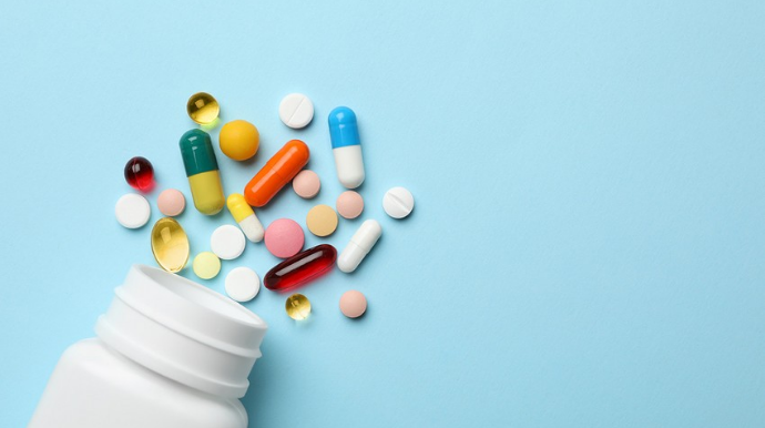 Гостаможня Азербайджана определит нормы ввоза лекарств для личного пользования