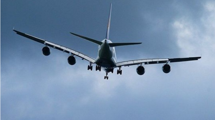 Ukraynada təyyarə evin üstünə düşüb, 4 nəfər ölüb