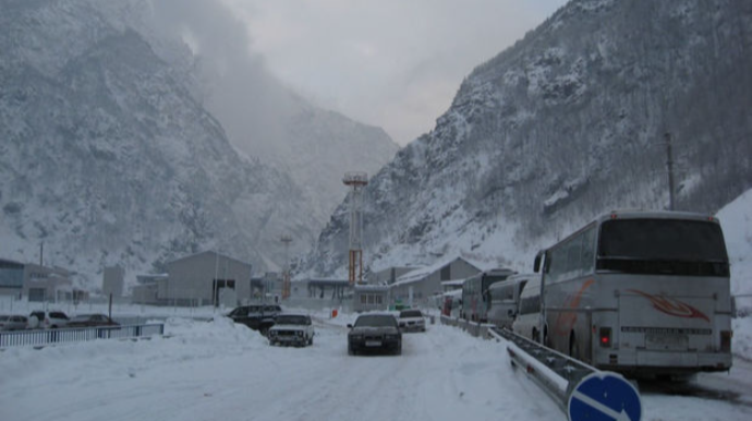 Rusiyanı Cənubi Qafqazla birləşdirən Hərbi-Gürcüstan yolu açılıb 