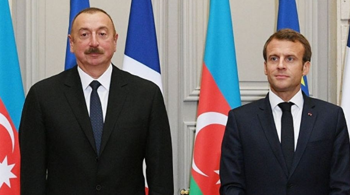 Эмманюэль Макрон позвонил Президенту Ильхаму Алиеву 