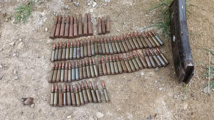 Goranboyda fermadan silah-sursat aşkarlanıb  - FOTO