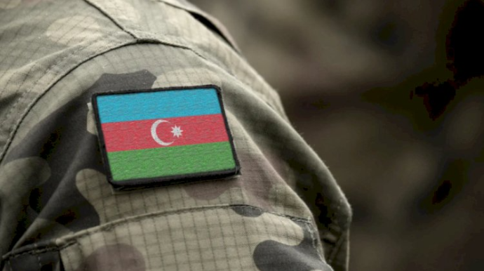 Azərbaycanda bu hərbiçilərə əlavə pul verilir 