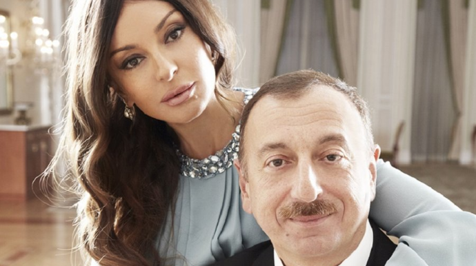 İlham Əliyev və xanımı Pekindəki ziyafətdə iştirak etdilər - VİDEO