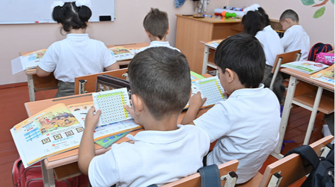 Sabah məktəb və bağçalarda dərs var - Rəsmi