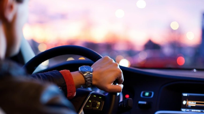 Bu səhvi edən sürücülər işdən uzaqlaşdırılır 