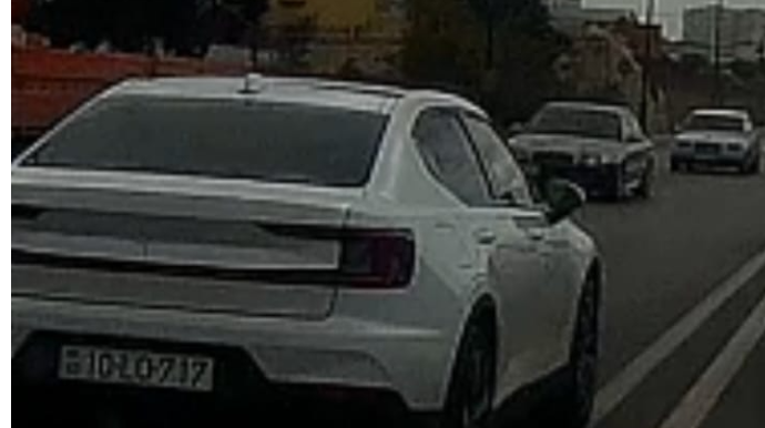 Binəqədidə "Tesla" ilə "protiv" gedib təhlükə yaratdı - VİDEO