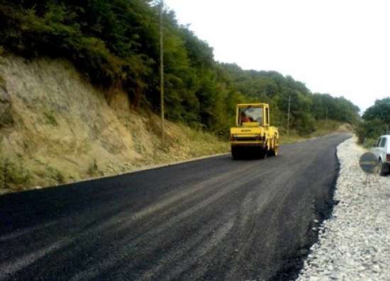 Ermənilər Qarabağa gedən ikinci yolu asfaltlayırlar - FOTO