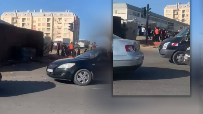 Masazırda yük maşını aşıb - VİDEO 