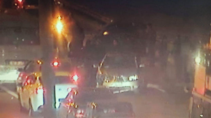 Paytaxtda zəncirvari qəza baş verib:  Tıxac yaranıb  - FOTO