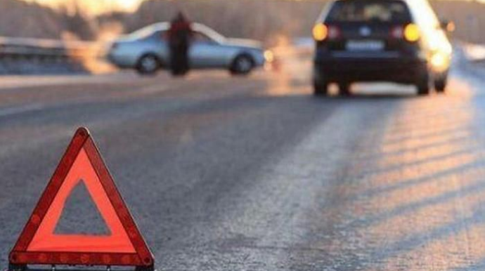 Bakıda gənc qadını avtomobil vurub