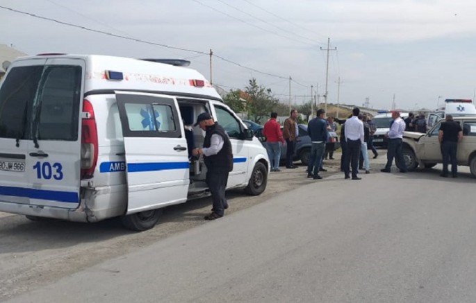 Sumqayıtda iki avtomobil toqquşdu: 4 yaralı