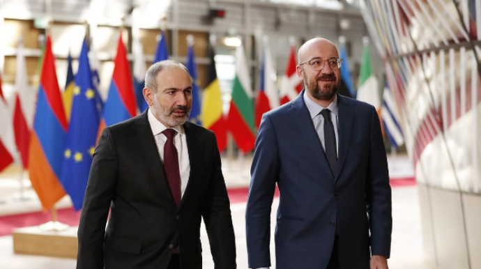 Paşinyan Mişellə Laçın yolundakı vəziyyəti müzakirə etdi 