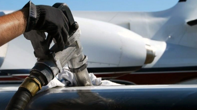 Импорт авиатоплива в Азербайджан освобожден от пошлин еще на год 