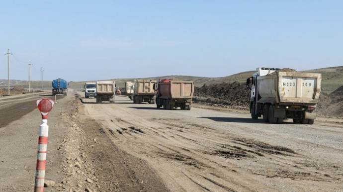 Prezident və birinci xanım Füzuli Beynəlxalq Hava Limanında görülən işlərlə tanış olublar
