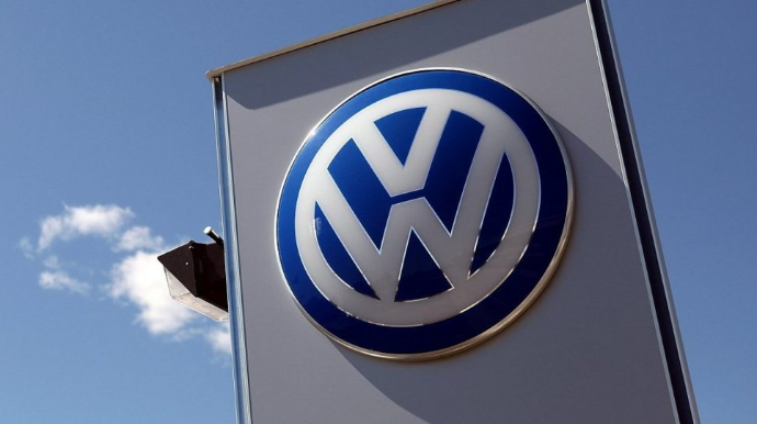 “Volkswagen” Rusiyadakı biznesi üçün alıcı axtarır 