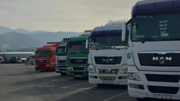 Gömrükdə saxlanılan sürücü: "Mütəmadi olaraq belə problemlərlə qarşılaşırıq" - FOTO