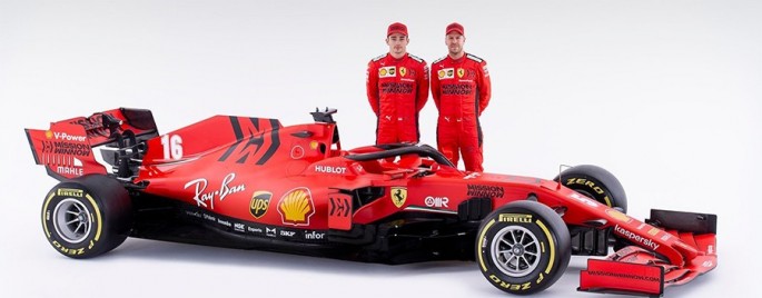 “Ferrari” yeni avtomobilini təqdim etdi - FOTOLAR