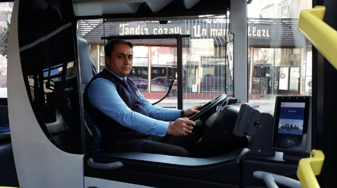 Avtobus sürücüləri narazıdır: Nəqliyyatın qiymətinə təsir edəcəkmi?