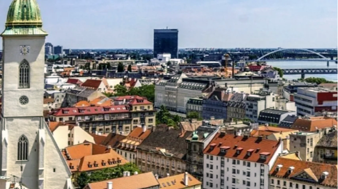 Рабочая встреча AZCON Holding и Wizz Air: новые прямые рейсы из Баку в Центральную и Восточную Европу 