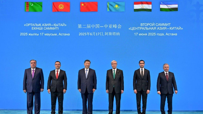 Qazaxıstan Çinlə birgə Kurık limanında nəqliyyat mərkəzi yaratmaq istəyir