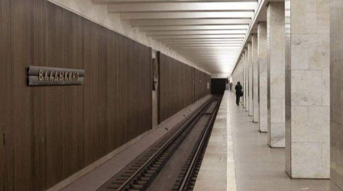 Silahlı şəxs Moskva metrosunda atəş açdı