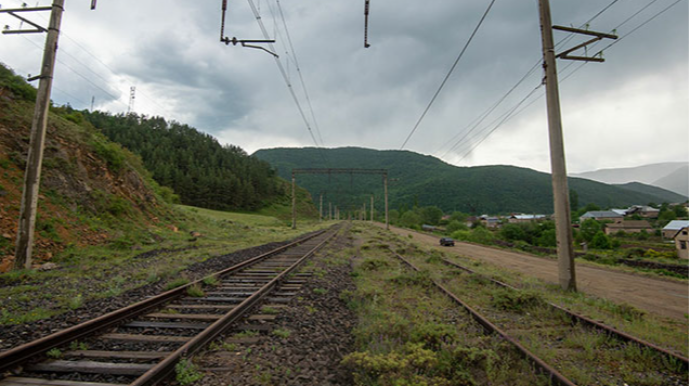Lavrov Horadiz-Arazdəyən dəmir yolundan DANIŞDI 