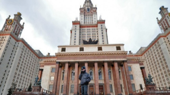 Aspirant və gənc qızın mənzildə meyiti tapıldı 