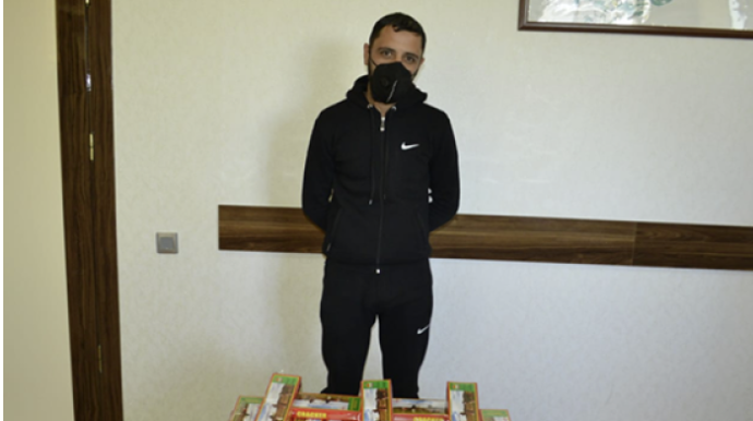 Maşında fişəng satanlar saxlanıldı - FOTOLAR 