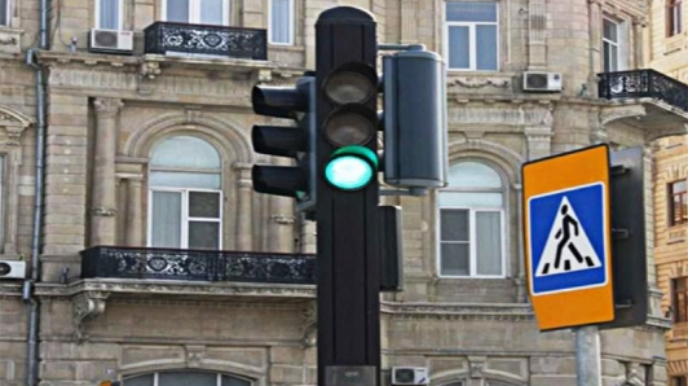 Dövlət qurumu 3 milyonluq işıqforları - BU ŞİRKƏTDƏN ALDI 