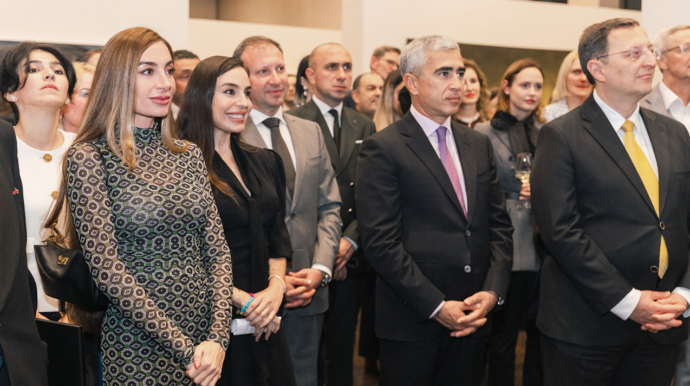 Leyla və Arzu Əliyevalar Berlində sərgidə - FOTOLAR 