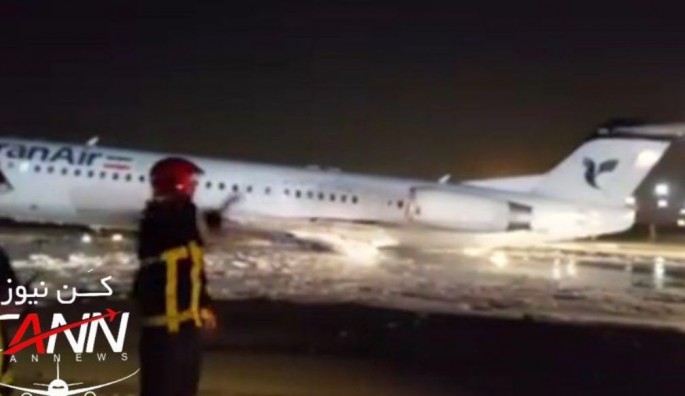 Sərnişin təyyarəsində baş verən yanğın söndürülüb - VİDEO