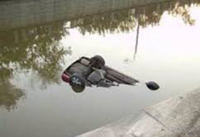 “VAZ” körpüdən çaya düşdü: 5 ölü