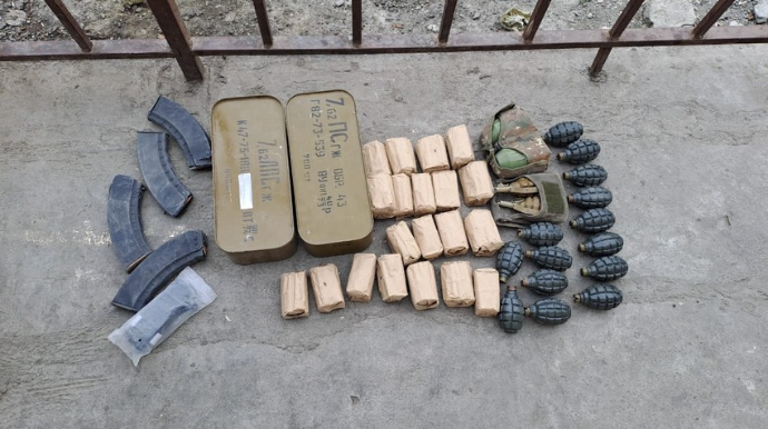 Kəlbəcərdə 27 ədəd əl qumbarası tapılıb  - FOTO