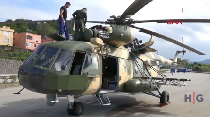 Türkiyədə təcili eniş edən Azərbaycan helikopteri təmir olunaraq qəza bölgəsindən ayrılıb - VİDEO