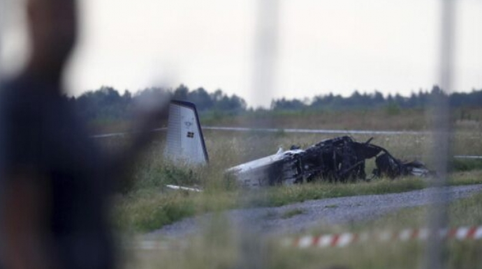 Kiçik təyyarə qəzaya  UĞRADI:  pilot və sərnişin həlak olub