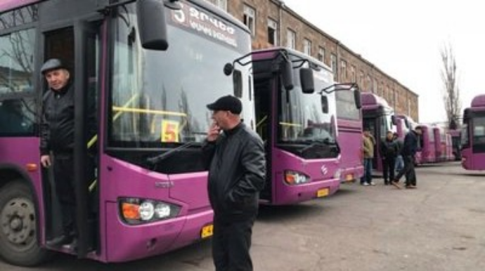 İrəvanda avtobus sürücüləri tətil elan etdi