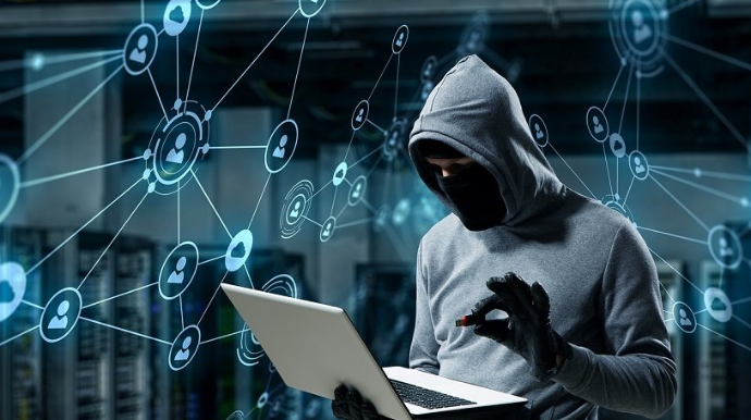 Sosial şəbəkələrdə gəlir qazanmaq vədi ilə dələduzluq etdi   