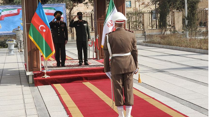 Zakir Həsənov İran Silahlı Qüvvələrinin Baş Qərargah rəisi ilə görüşüb - FOTO