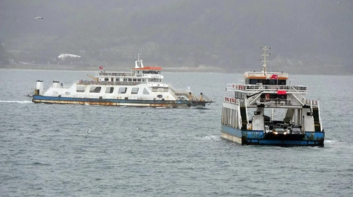 Dardanel boğazında gəmilərin hərəkəti dayandırılıb 