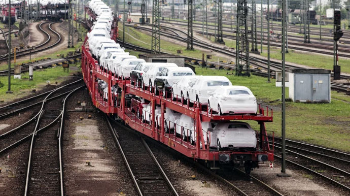 Азербайджан увеличил расходы на импорт автомобилей на 27% 