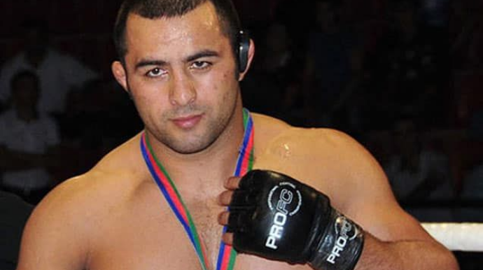 Vilayət Eyvazov qaydasız döyüş üzrə dünya çempionuna vəzifə verdi - FOTO